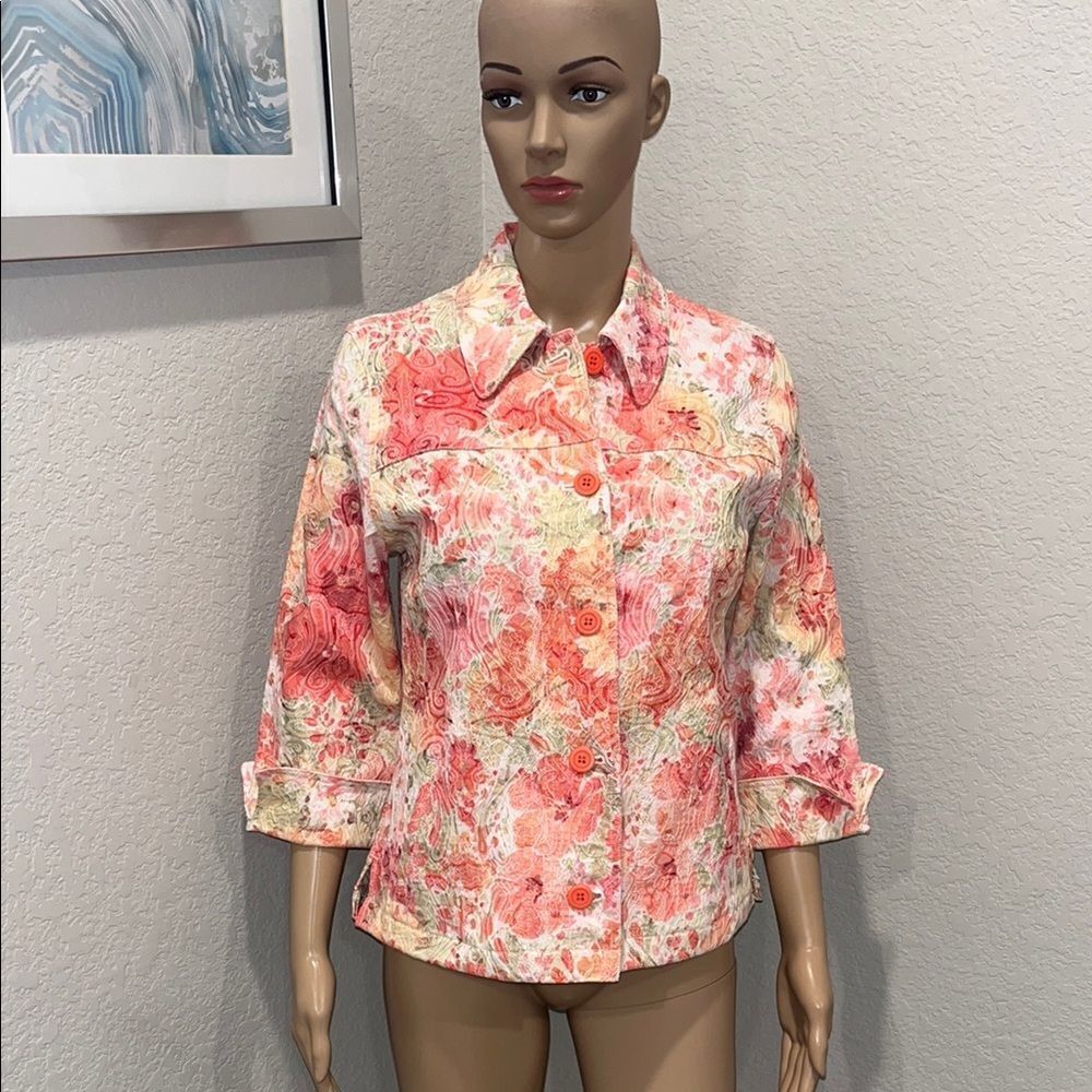 Rebecca Malone-Floral Button-Up Women's Top with pockets